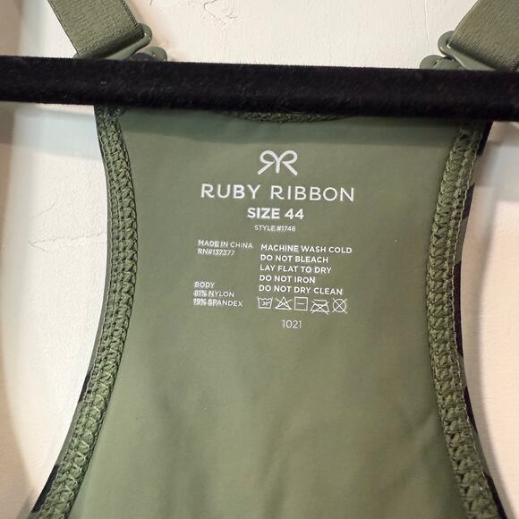 Ruby Ribbon Women's Sports Tank Racerback Square Neck Black Green 44 - Picture 3 of 8